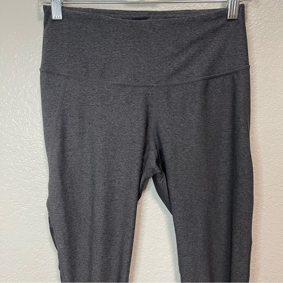 Z by Zella Dark Grey Running Yoga Capri Leggings with See Through Back Size XS - Picture 2 of 7